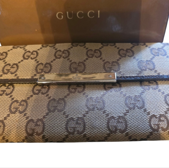 Gucci Tan and Brown GG Pattern Wallet - Picture 2 of 11